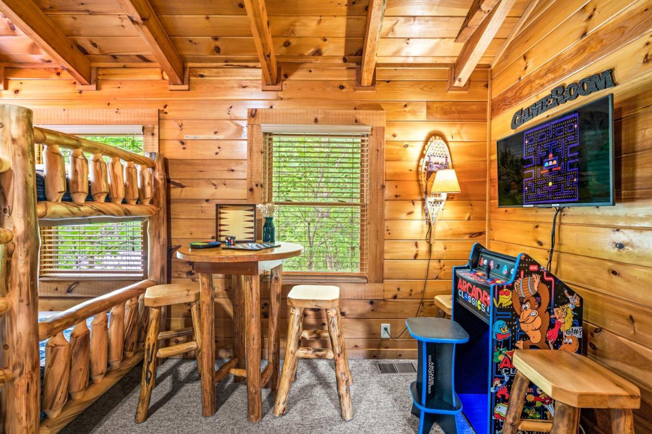 Charming Cabin W/ Hot Tub, Game Room, Top Location Pigeon Forge Exterior photo